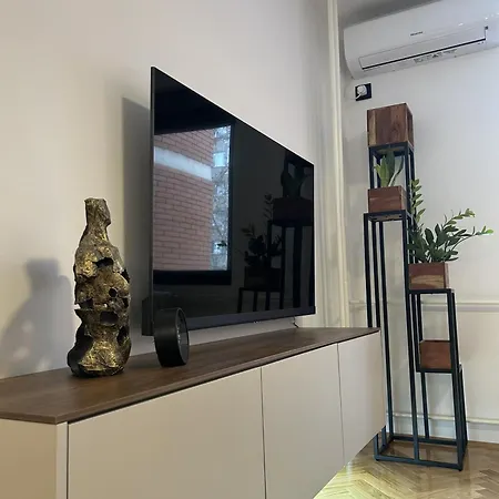 Cozy - Free Parking, Wifi & King-size Bed - Liman Iv Apartment