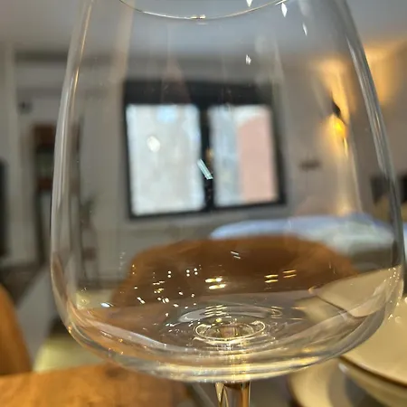 Cozy - Free Parking, Wifi & King-size Bed - Liman Iv Novi Sad