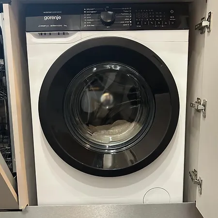 Apartment Cozy - Free Parking, Wifi & King-size Bed - Liman Iv *