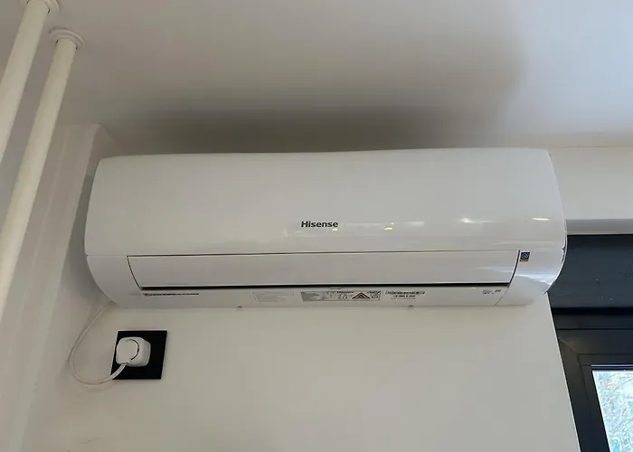 Cozy - Free Parking, Wifi & King-size Bed - Liman Iv * Novi Sad